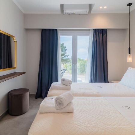 Melena Premium Suites 罗达 外观 照片