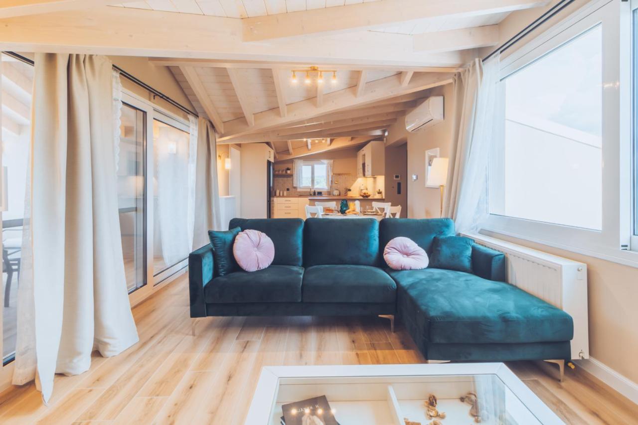 Melena Premium Suites 罗达 外观 照片