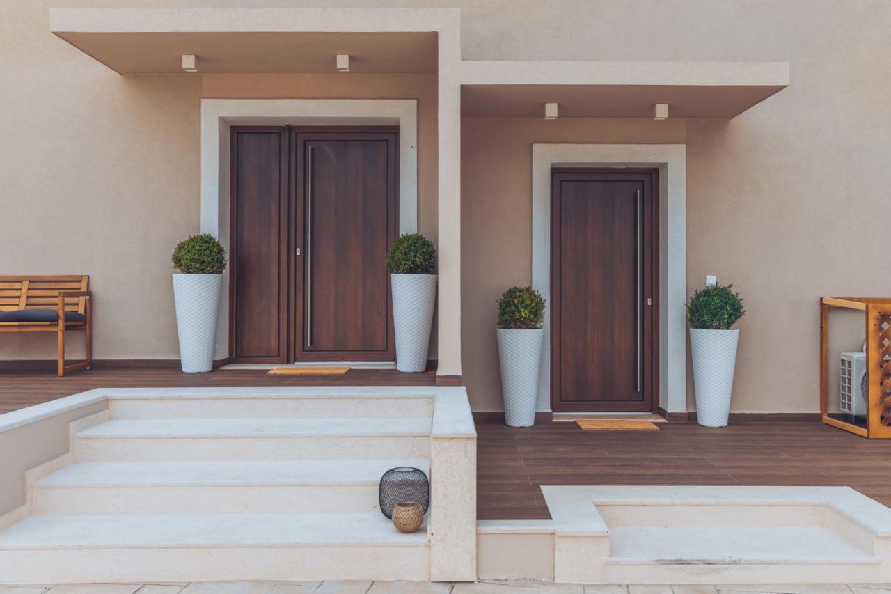 Melena Premium Suites 罗达 外观 照片